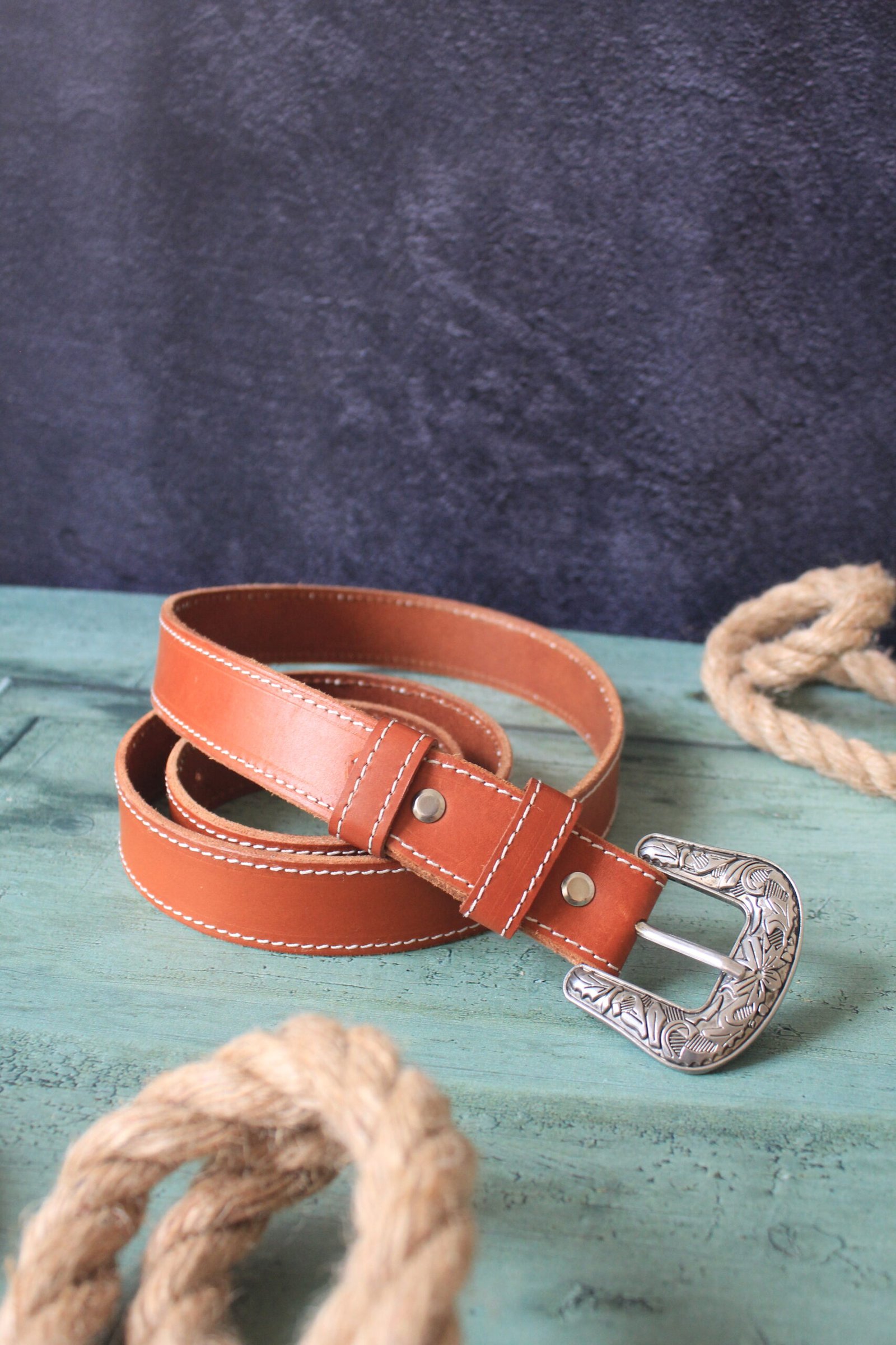 Ceinture écureuil 3cm, couture blanche boucle argent – Image 4