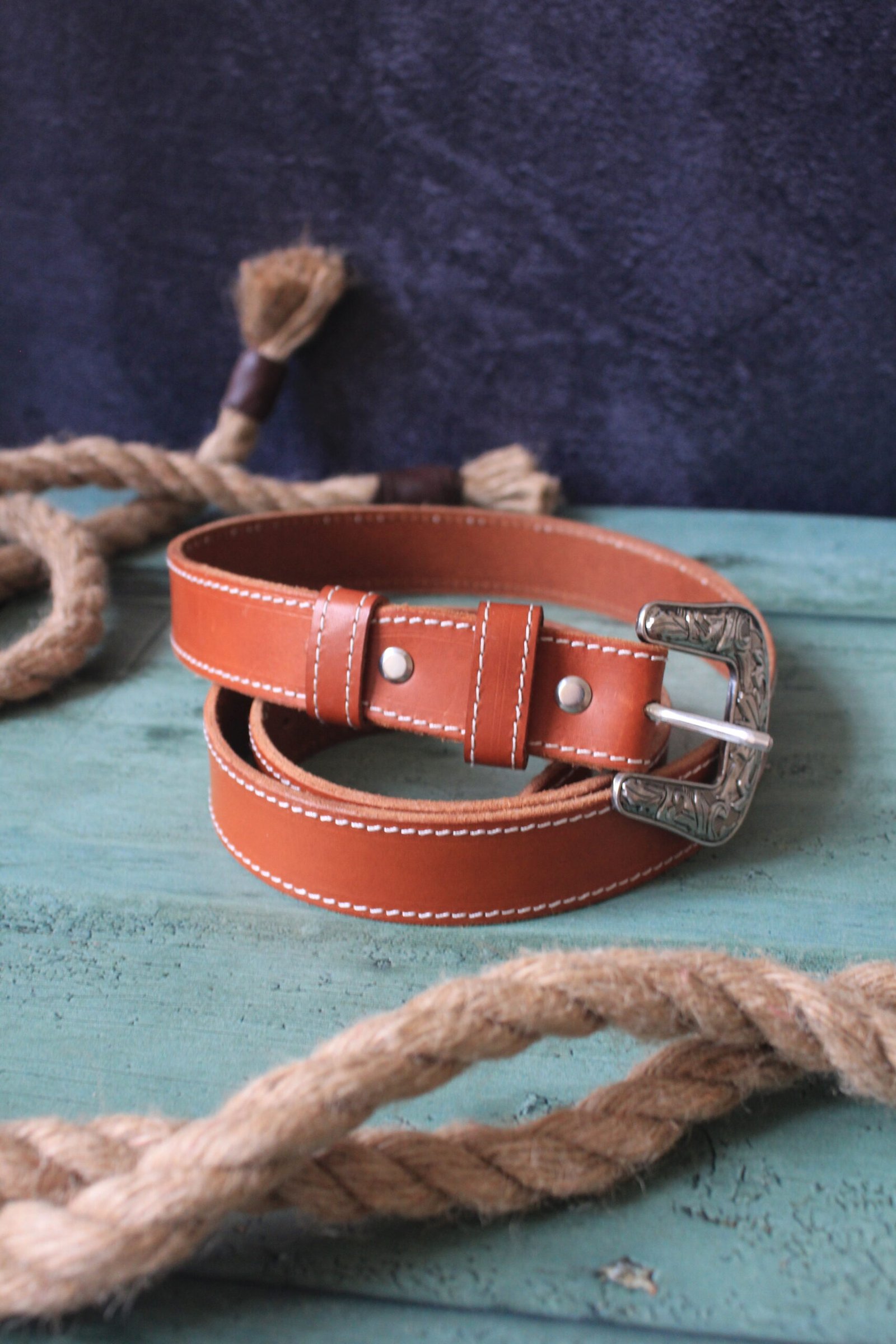 Ceinture écureuil 3cm, couture blanche boucle argent – Image 3