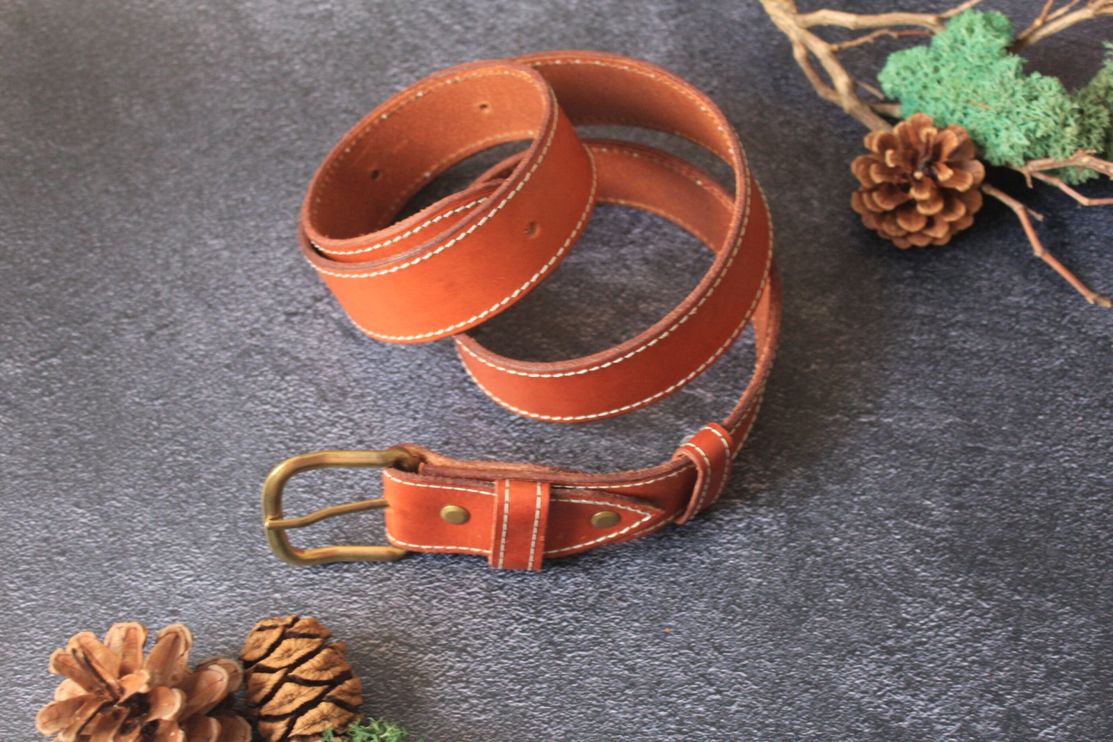 Ceinture écureuil couture vert pâle boucle or – Image 2