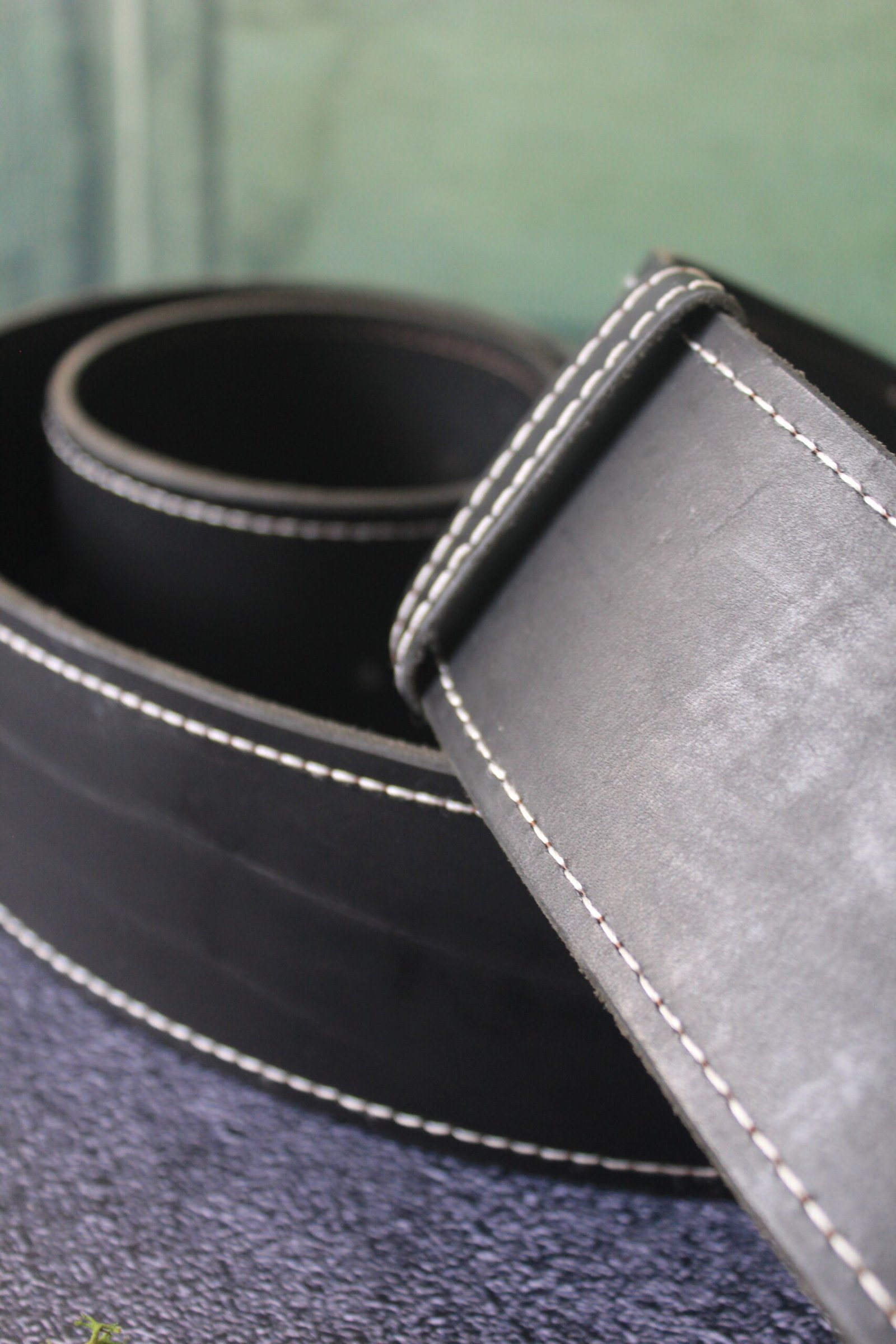 Ceinture large noir boucle or – Image 3