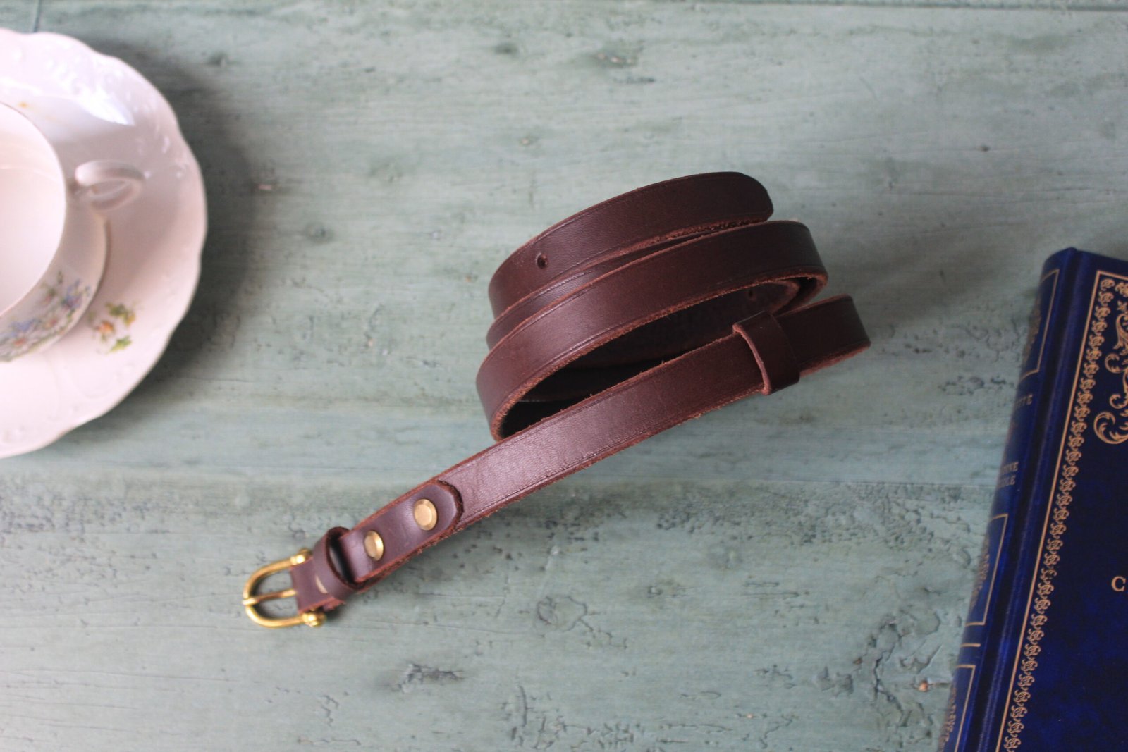 Ceinture fine Bordeau boucle or – Image 4